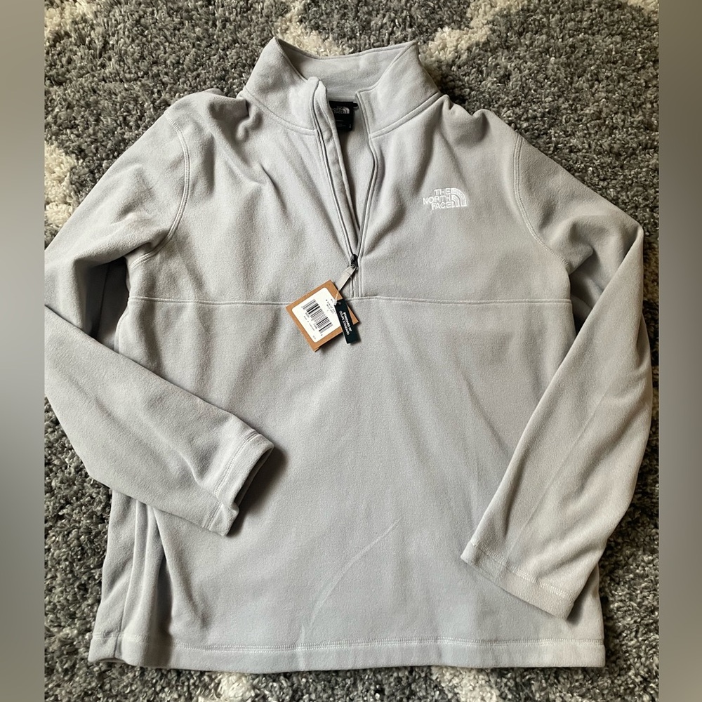 Men’s northface NWT glacier quarter zip up fleece size large grey color